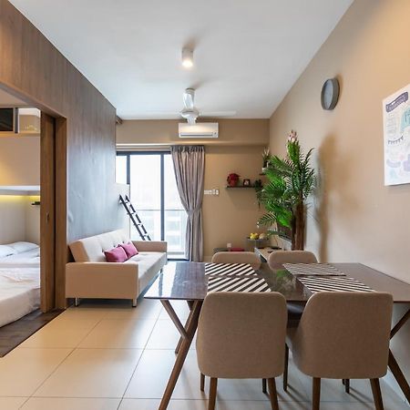 Familia Suite@Midhill مرتفعات جنتنغ المظهر الخارجي الصورة